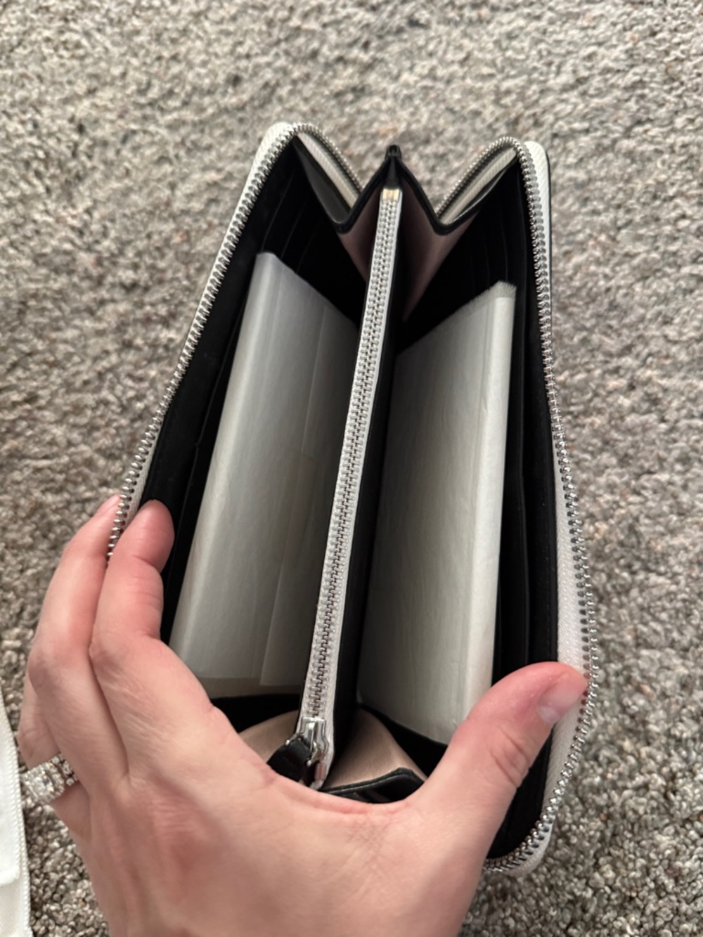 MCM Visetos Monogram zip-around wallet - Picture 4 of 14